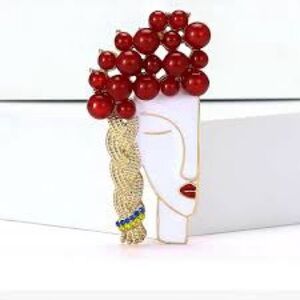 Ukrainian Style Brooch – Elegant Woman with Red Berries and Braid
